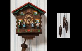 Superb and Original Black Forest Cuckoo Clock with Mechanical Movement,