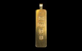 9ct - 375 Gold Ingot. Hallmarked for Sheffield 1977. Weight 14.7 grams.