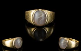 9ct Gold - Stone Set Gents Dress Ring - Please See Photo. 5.3 grams. Ring Size - Q.