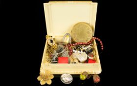 Bakelite Jewellery Box Containing A Quantity Of Costume Jewellery Cream cellulose Art Deco