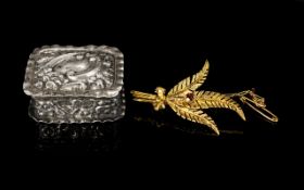 Ladies 9ct Gold Brooch In The Form of a Leaf and Box,