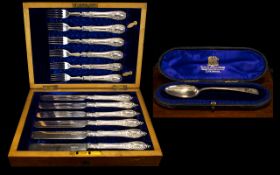 George III Boxed Silver Christening Spoon. Hallmark London 1809, Makers Mark W.