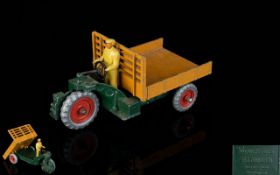 Dinky Toys 27G Die Cast Model Tilting Motor cart. Green Chassis date 1949- 1954.