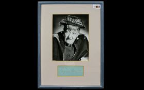 Autograph Interest. Dame Margaret Rutherford Black and White Photo - 9 x 7 Inches. With Margaret