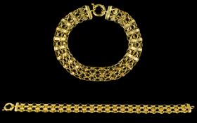 Contemporary Attractive and Well Designed 9ct Gold Bracelet with Excellent Clasp.