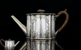 George III Period - Horn Handle Silver Plated Teapot for One, of Classical Design.