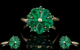 Ladies - 9ct Gold Emerald Set Cluster Ring. Flower head Setting.