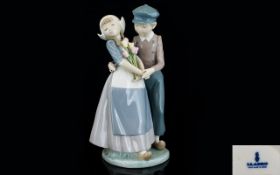 Lladro Porcelain Figurine ' Dutch Couple with Tulips ' Model No 5124, Sculptor Francisco Catala.