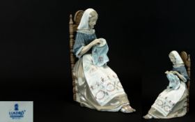 Lladro Tall and Excellent Quality Porcelain Figure ' Insular Embroiderers ' Sculptor - Salvador