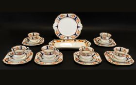 Part Tea Service Tuscan China design comprising 6 tea cups, 7 saucers,