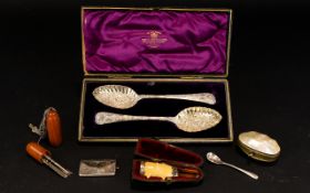 Antique Plated Berry Spoons Housed in original fitted case, lined in tyrian velvet,