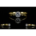 Ladies - 18ct Gold Impressive Single Stone Diamond Ring.