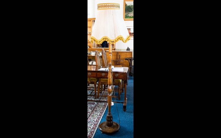 Standard Lamp Large floor standing lamp