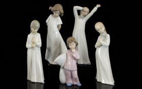 A Collection of Vintage Nao by Lladro Porcelain Figure ( 5 ) Five Figures In Total.