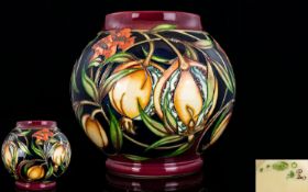 Moorcroft Tubelined Modern Bulbous / Globe Shaped Vase ' Plevriana ' Pattern.