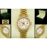 Rolex Ladies 18ct Gold Superb Quality Oyster Perpetual Date-Just / Automatic Chronometer Wrist