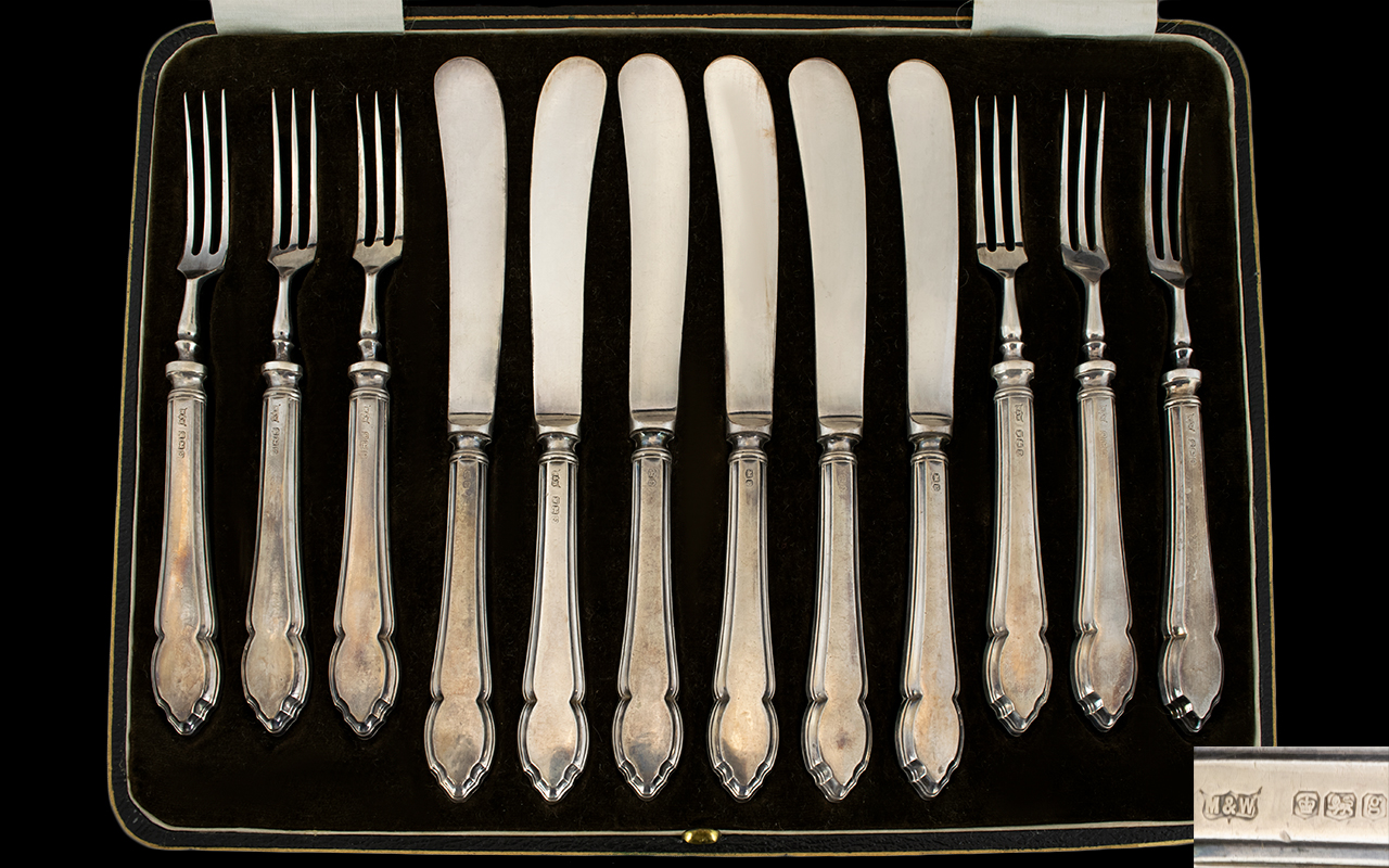 Mappin & Webb Top Quality ( 12 ) Piece Fruit Set, Consists of Six Fruit Forks and Six Knives.