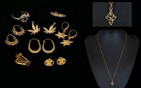 A Good Collection of 9ct Gold Assorted Jewellery.