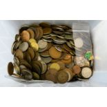 Large Tub of Mixed Coinage from around the world. Much of it is GB.