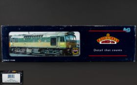 Bachmann - Branch Line 32-413 Class 25/2 Diesel Steam Locomotive D5237 British Rail Two Tone Green