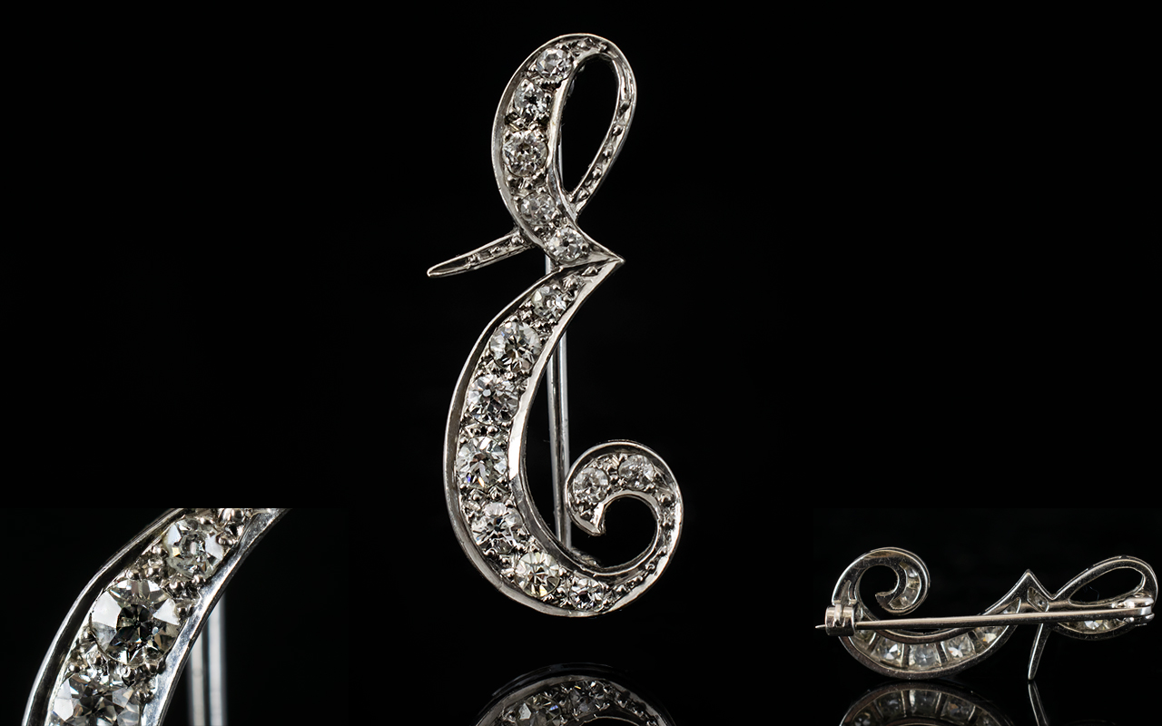 18ct White Gold Superb Quality Small Diamond Set Brooch Set In The Form of the Letter E ( In