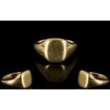 Gents 9ct Gold Signet Ring heavy construction. full hallmark for 9 ct. Ring size S-T. 9.2 grams.
