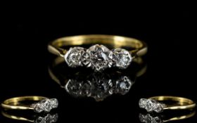 18ct Yellow Gold & Platinum Illusion Set 3 Stone Diamond Ring.