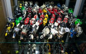 A Large Collection of Vintage Maisto Diecast Metal - 1.12 Scale Model Motorbikes ( 20 ) In Total.