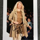 Claudia Schiffer, an 8" x 10" signed autograph photograph, 30.10.