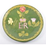Moorcroft, Walter Moorcroft, Queens Silver Jubilee plate, 1952-1977, no 108/125,