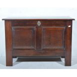 Joined oak coffer, 18th Century, small proportions, rectangular hinged lid,