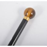 A Victorian agate and 18ct gold mounted walking cane.