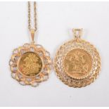 A Full Sovereign pendant and chain,