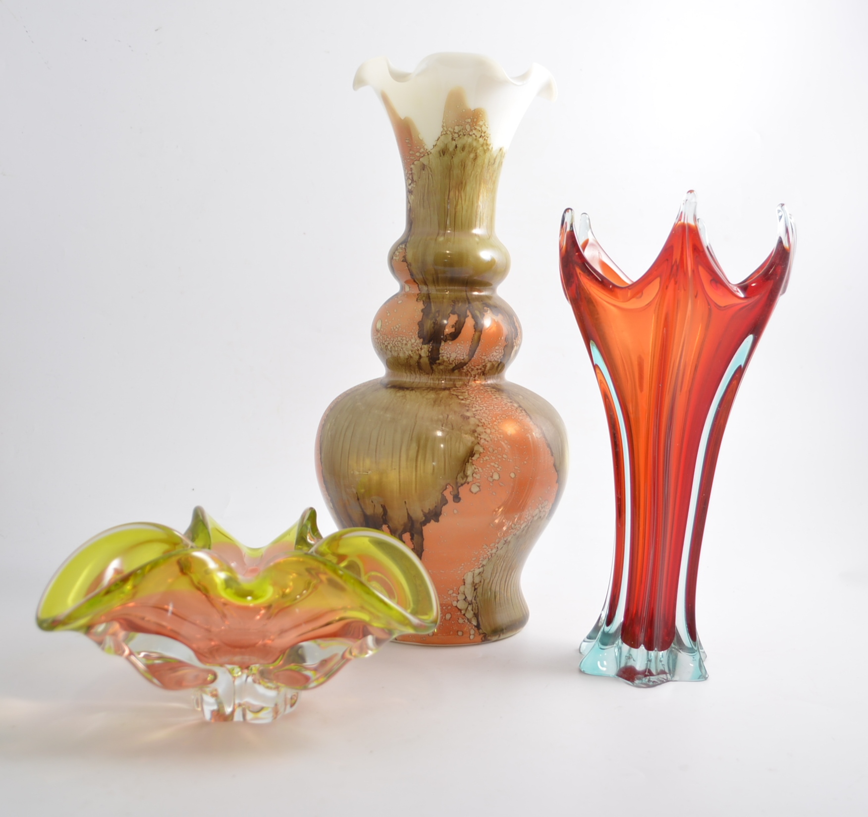 A collection of Murano and vintage glass vases and dishes,