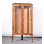 Walnut veneer corner display cabinet, glass shelves, cabriole legs, width 66cm, height 120cm.