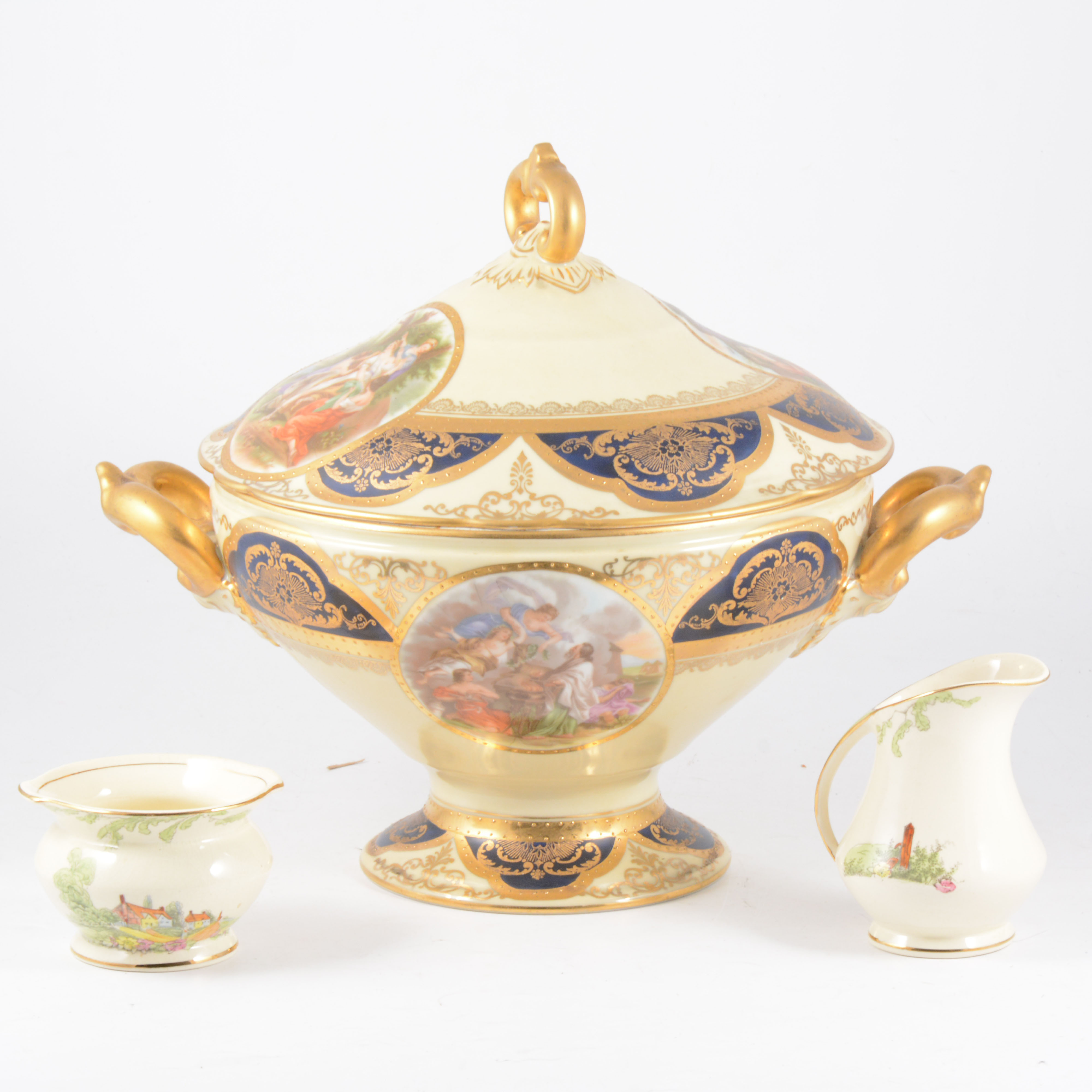 Pauly of Venezia large lidded comport, scenic vignettes and gilded knop and handles, 30cm high,