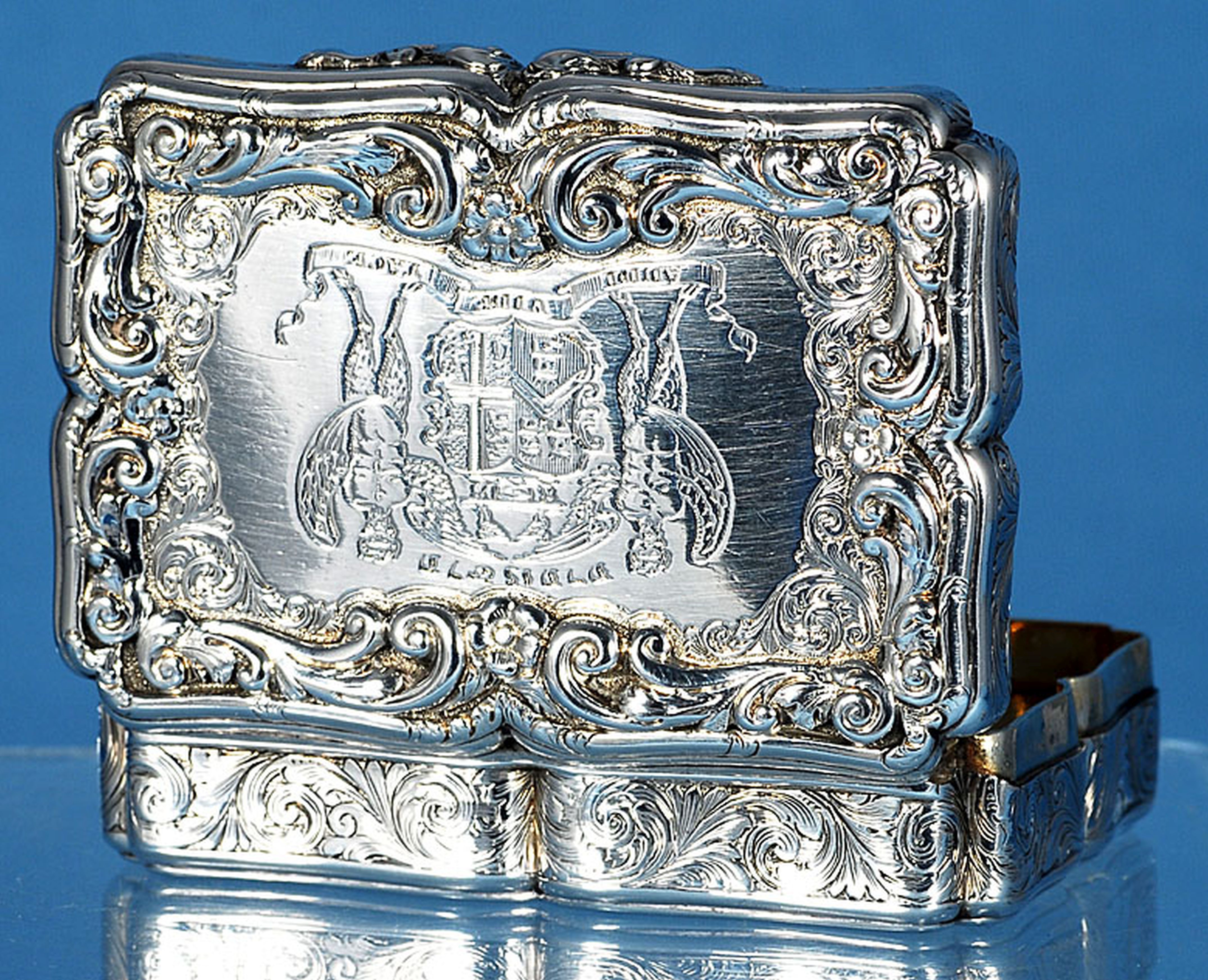 A good Victorian silver presentation table snuff box, by Nathaniel Mills, hallmarked Birmingham - Image 5 of 9