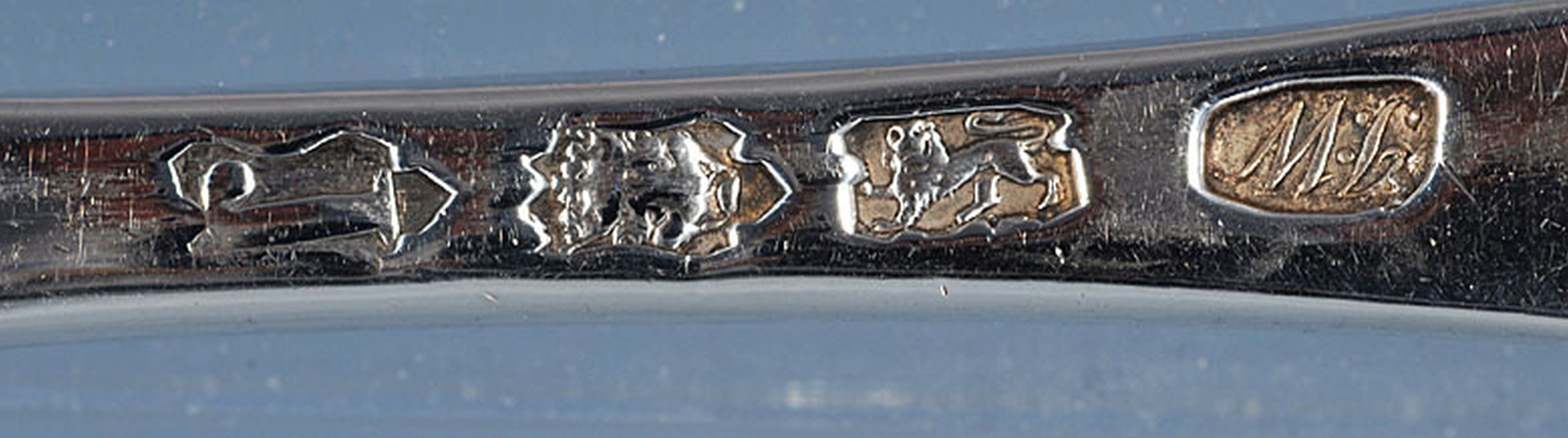 A George II silver marrow scoop, by James Wilks, hallmarked London 1753, Length: 228mm Weight: 1. - Image 4 of 4