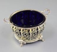 A George VI silver gilt sugar bowl, by Z. Barraclough & Sons, hallmarked Chester 1937, of circular