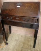 A 1920's mahogany bureau, W.81cm