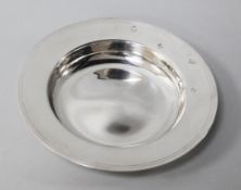 A modern silver small " Armada" dish, diameter 15.2cm, 6.5oz.