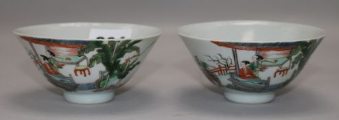 A pair of Chinese famille verte small bowls, Yongzheng six character mark, early 20th century,