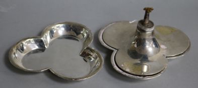 A George V silver fitted smoker's set by Hukin & Heath Ltd, comprising two ashtrays and a taper