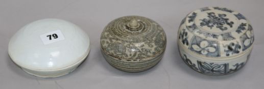 A Chinese and two Thai porcelain and earthenware boxes and covers