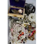 Small quantity of gold, silver and costume jewellery.