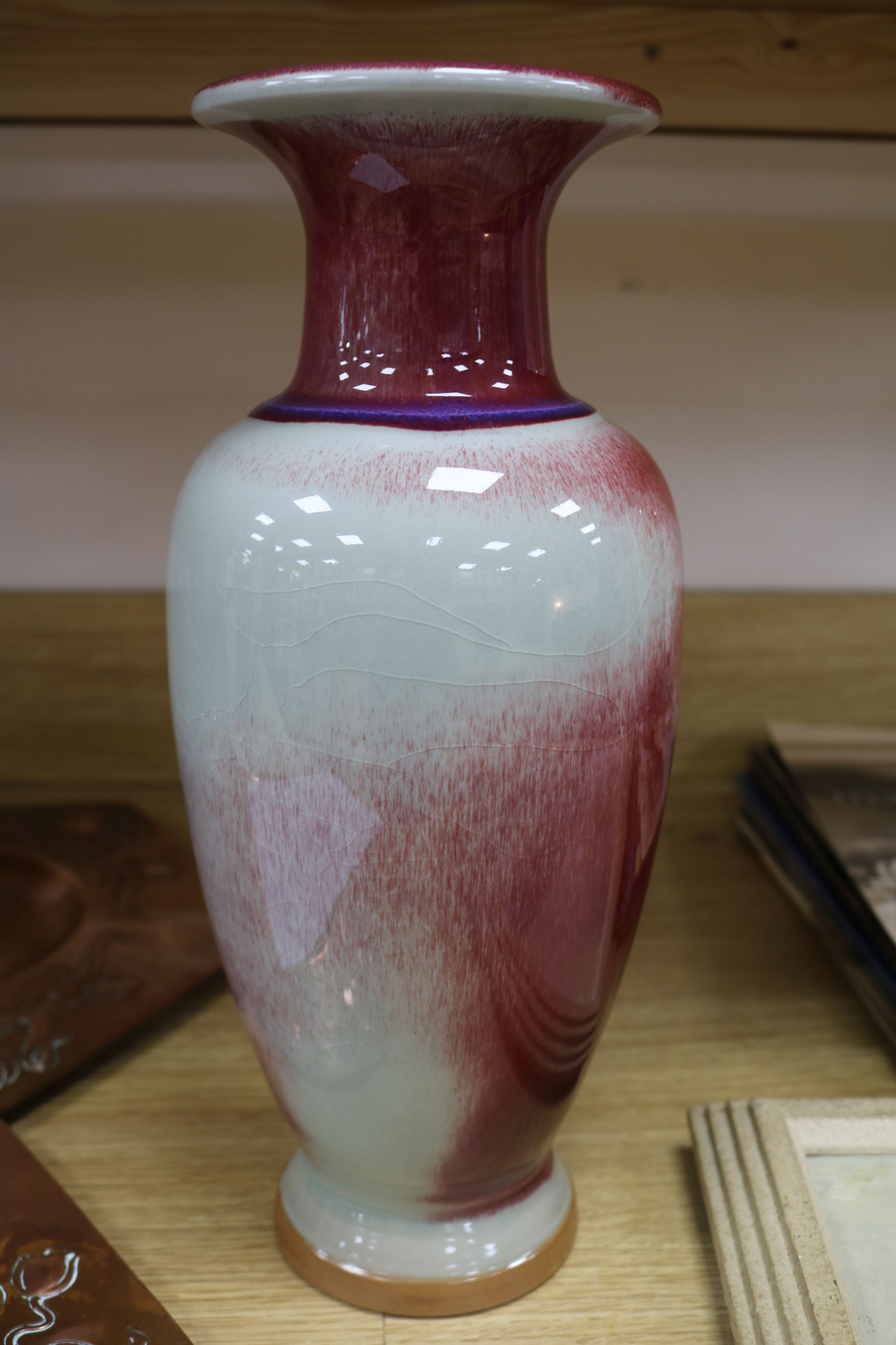 A Chinese Sang flambe vase - Bild 3 aus 6