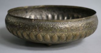 An Indian white metal shallow fruit bowl, 23.5cm.