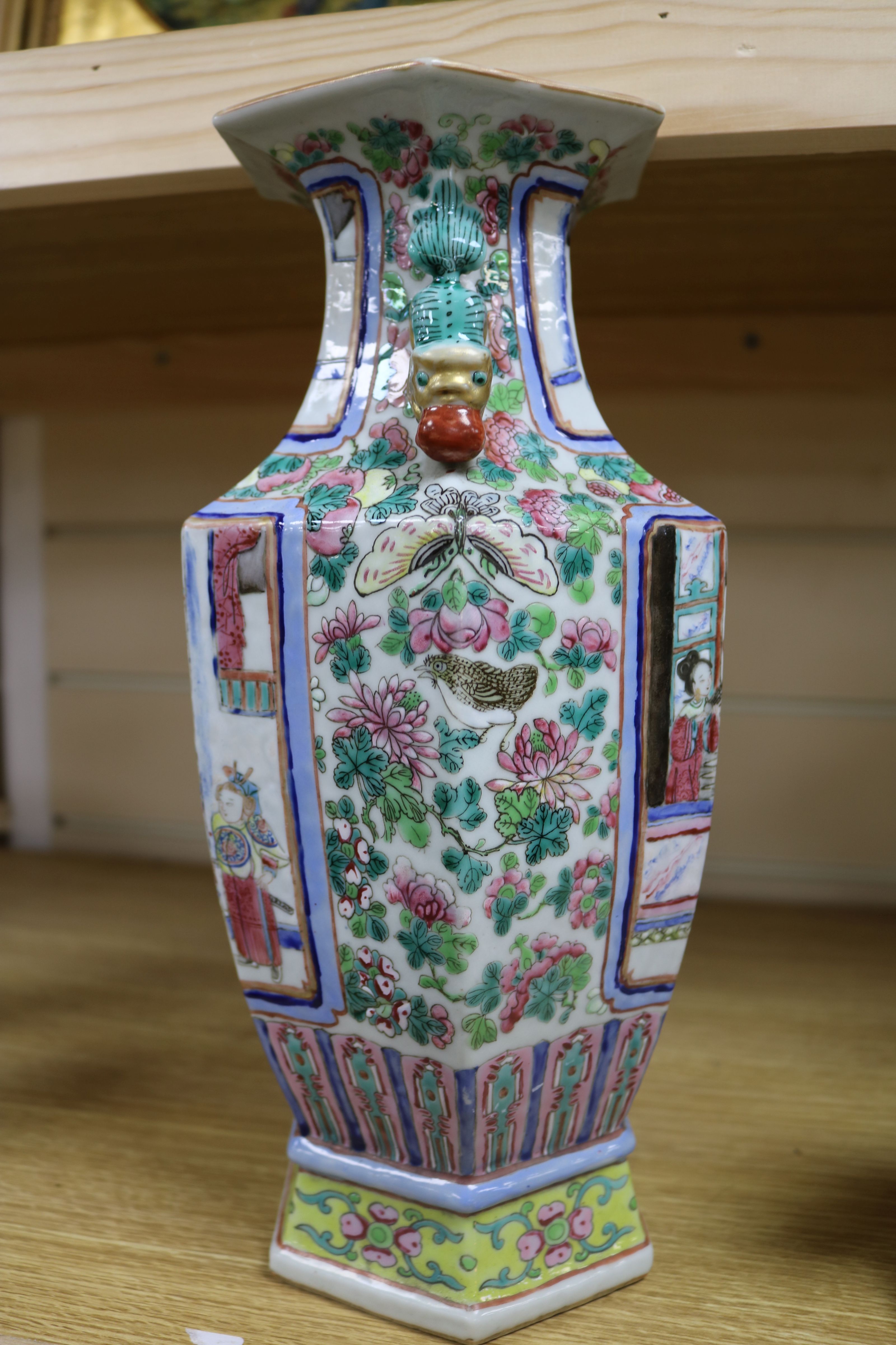 A Chinese famille rose hexagonal baluster vase, 19th century H 32cms - Bild 5 aus 6