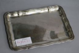 A small continental 800 standard silver rectangular tray, 21.6cm, 7.6 oz.