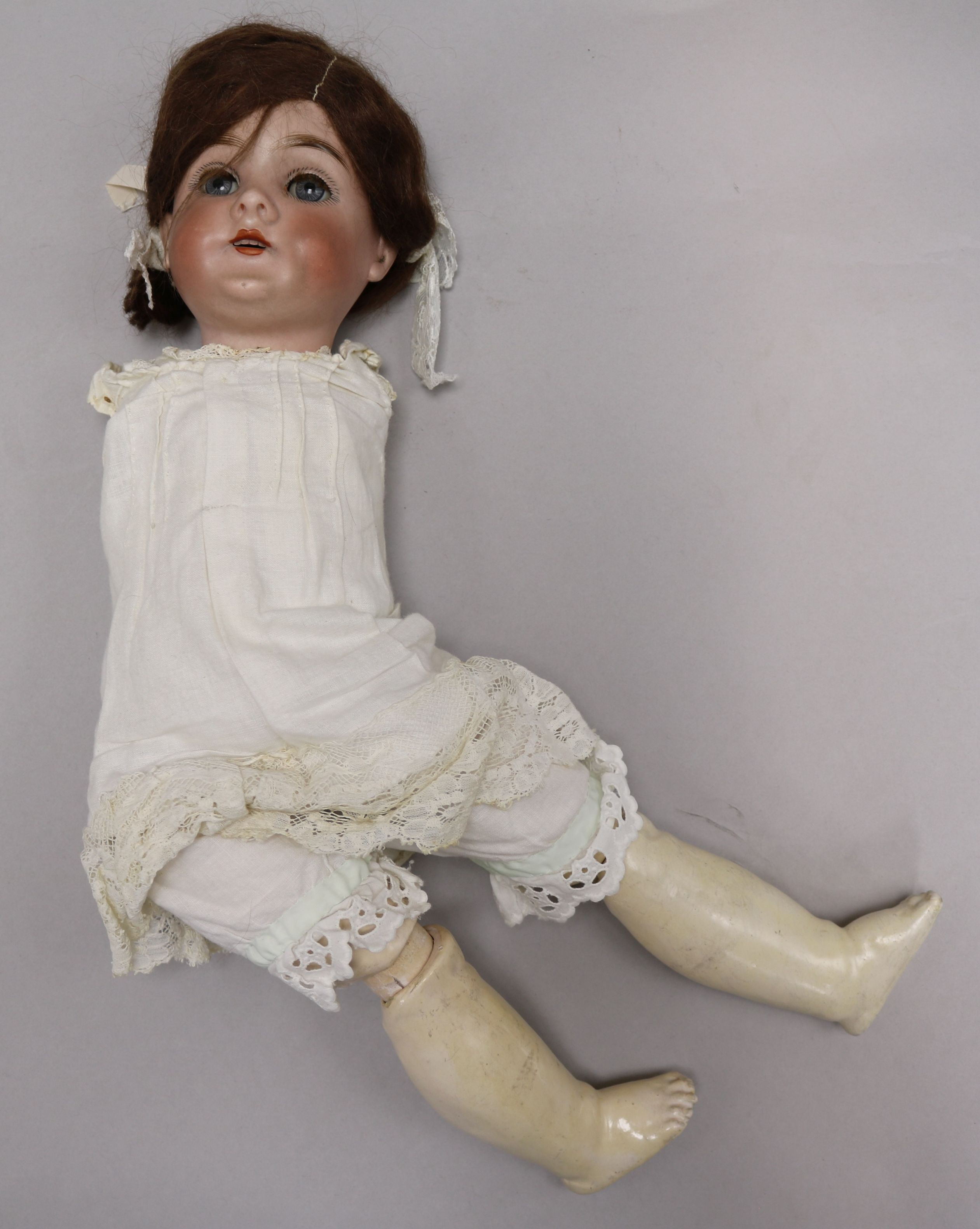 A German bisque head doll "Queen Louise" (a.f.).